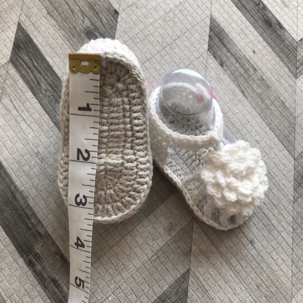 Brand New Knit Crochet Baby Girl Sandals Size 0-3 - Picture 4 of 8